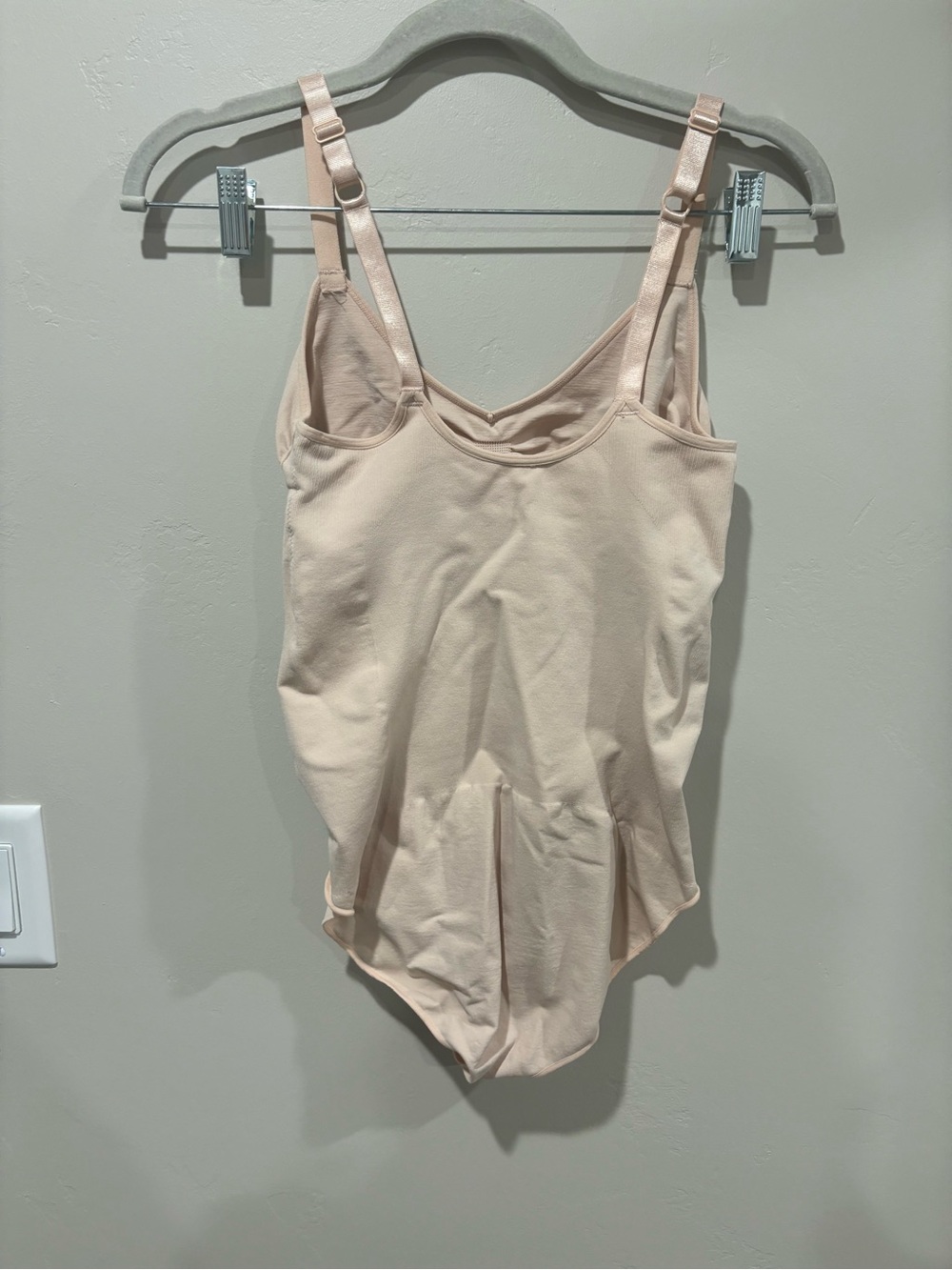 YITTY Light Beige Seamless Shaping Bodysuit - Picture 5 of 6